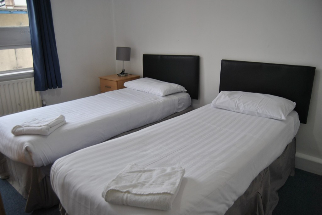 2 Double Bed Apartment Harrowby Street W1H - Image 4