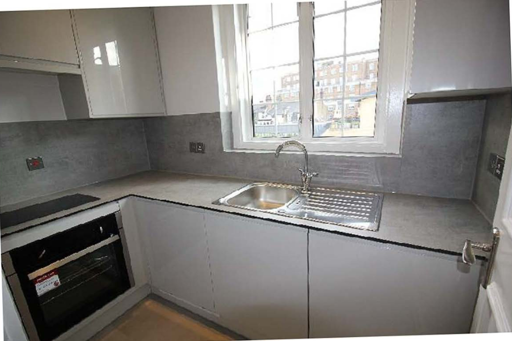 Marble Arch Apartments - Image 2 Marble Arch Apartments - Image 2